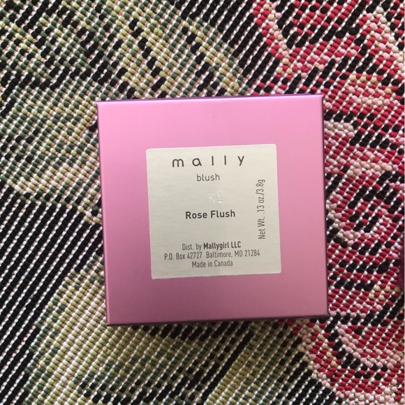 Mally Beauty Makeup Kit - Picture 7 of 10